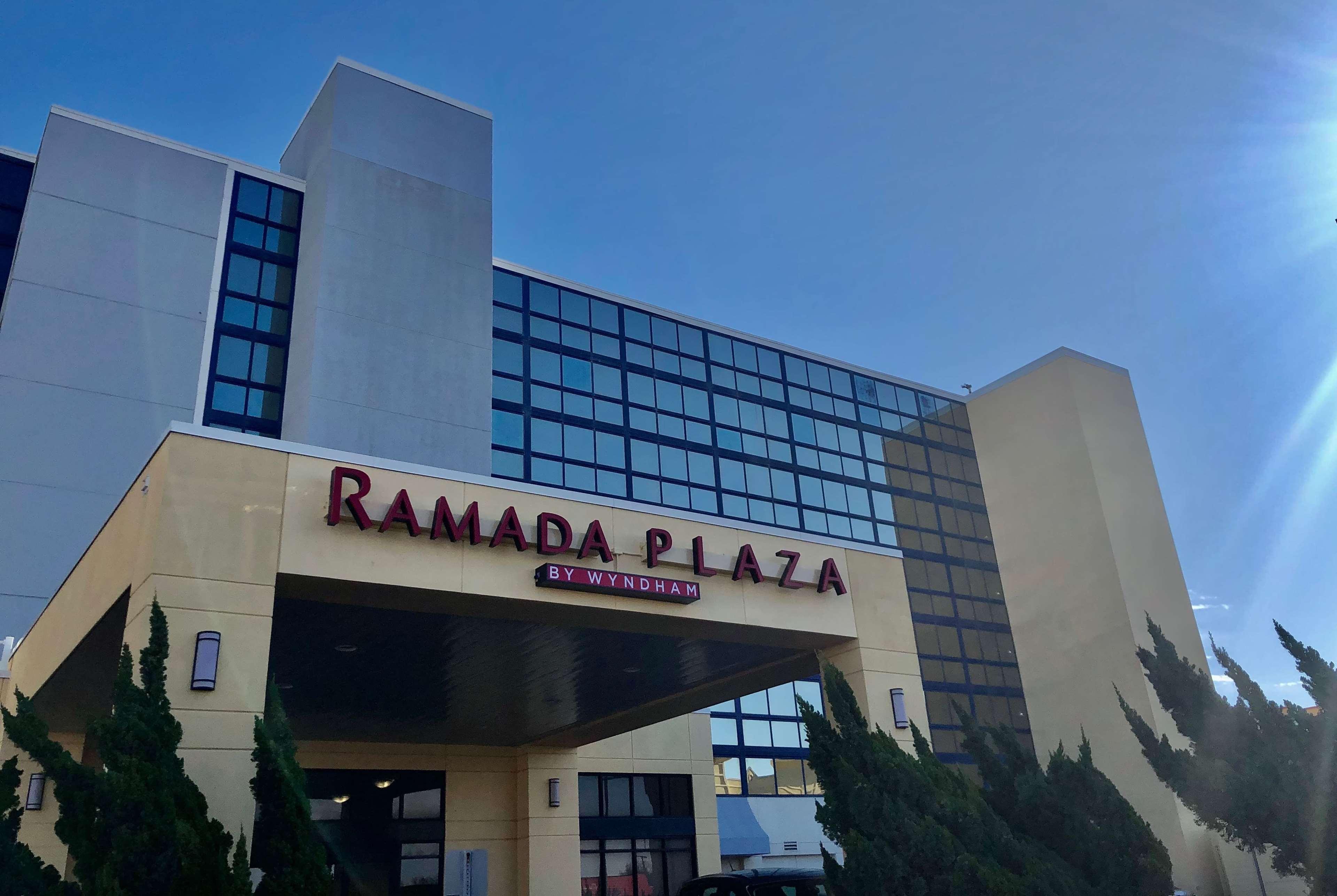 Ramada By Wyndham Virginia Beach Exteriér fotografie